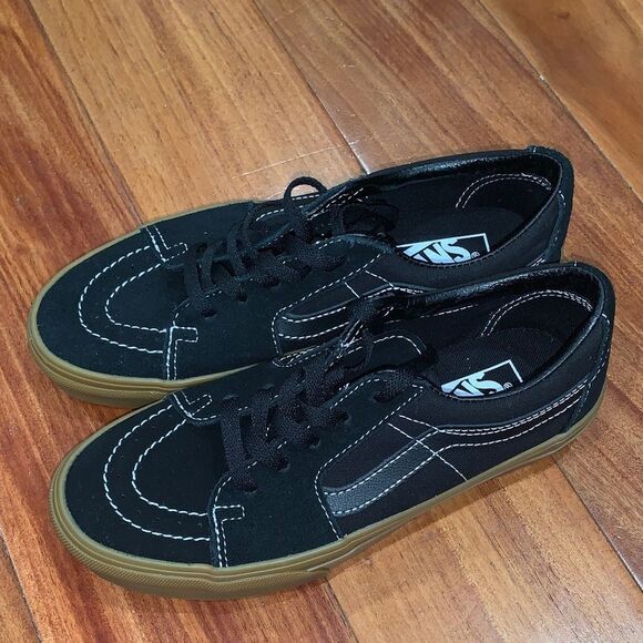 Vans Black Canvas Sneakers with White Stitching size 5.5 main image 5